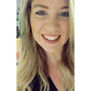 Meet your Posher, Brittnee